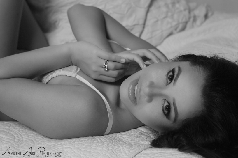 gorgeous-black-and-white-boudoir-california-photographer
